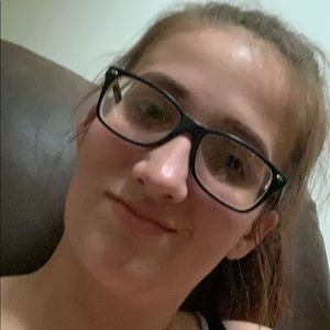 Meet your Posher, Marisa